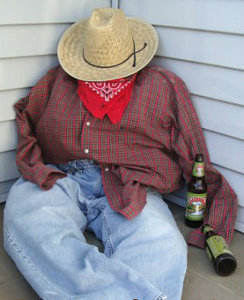 Drunken-Farmer-Halloween-Scarecrow